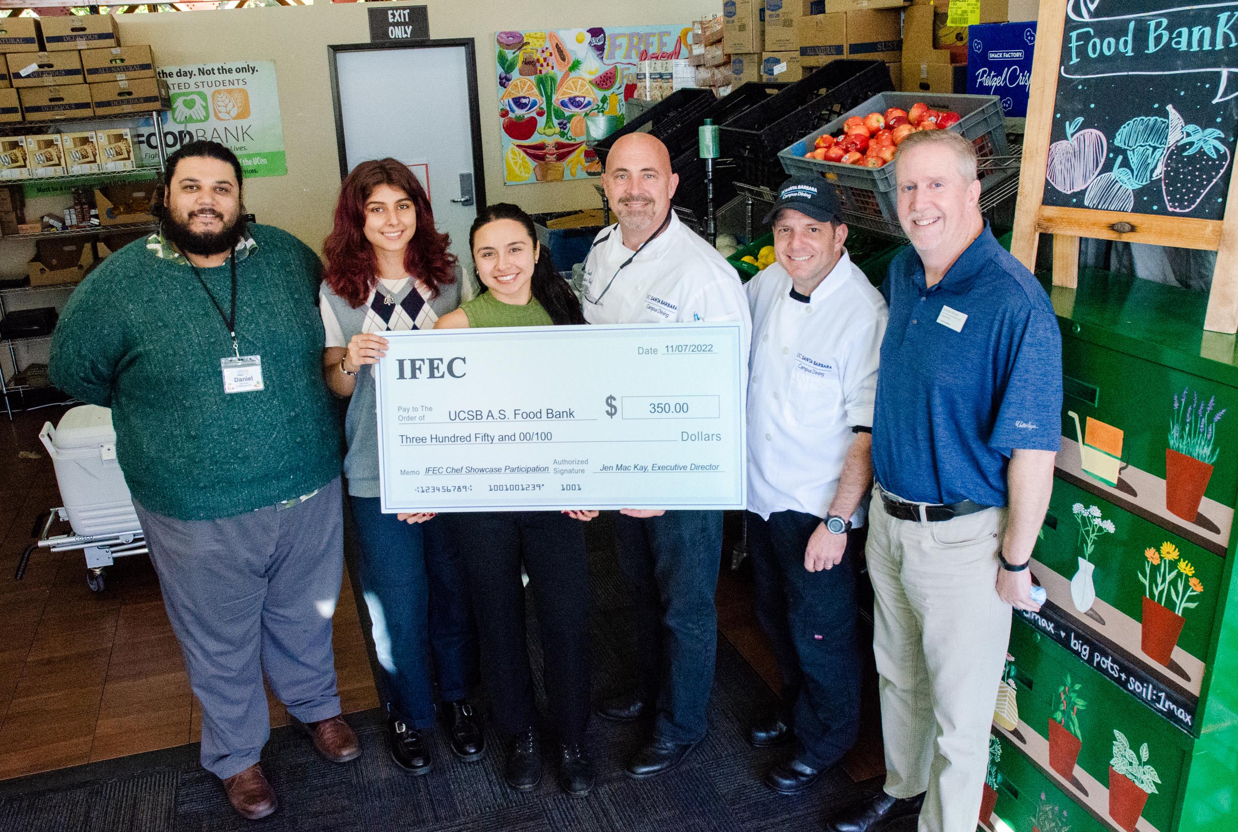 Campus Dining staff donating to the AS Food Bank